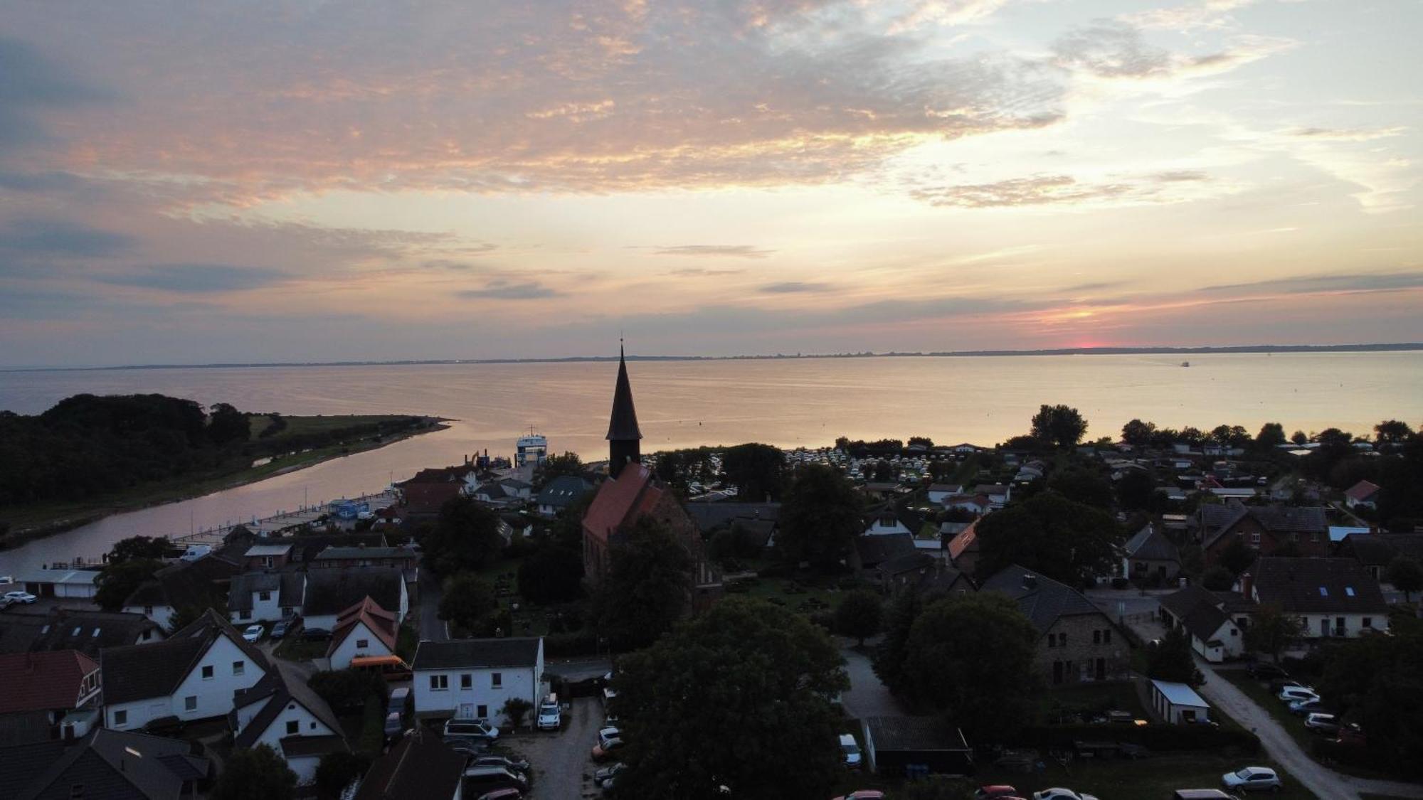 Reetferienhaus - Schaprode Hafen Eksteriør billede